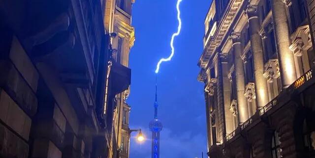 半岛电竞防雷解析上海东方明珠“接闪”