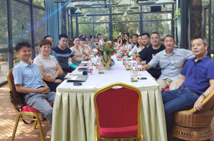 半岛电竞防雷2020年半年度市场总结会议圆满举行